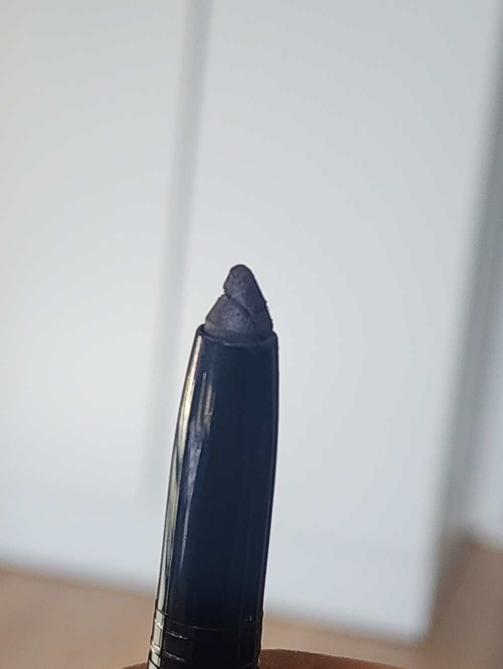 Glo Skin Beauty Creamy Stay Shadow Stick - Shade Metro - Picture 3 of 3